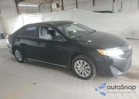 2012 Toyota Camry Base z USA, uszkodzony, nr VIN 4T1BF1FK2CU030096